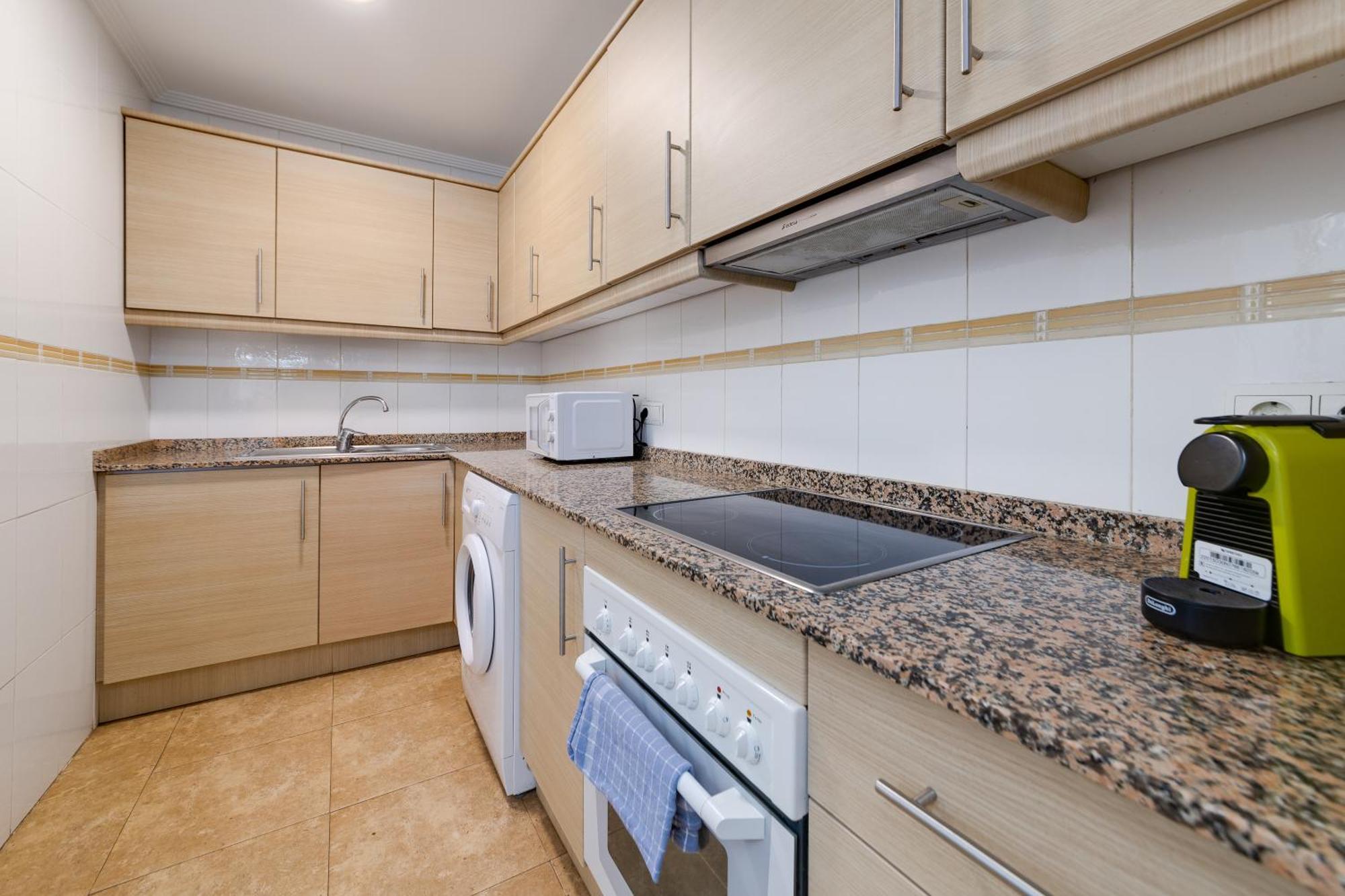 Mi Patio Apartment ตอร์เรเวียคา ภายนอก รูปภาพ